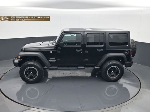 Used 2018 Jeep Wrangler Unlimited Sport S AWD/4WD image 20