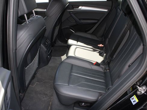 Used 2020 Audi Q5 2.0T Premium w/ Titanium Sport Package AWD/4WD image 20