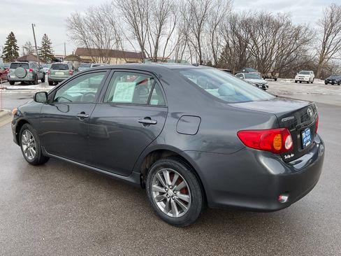 Used 2010 Toyota Corolla LE image 4