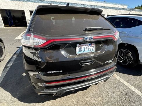 Used 2018 Ford Edge Sport w/ Technology Package AWD/4WD image 4