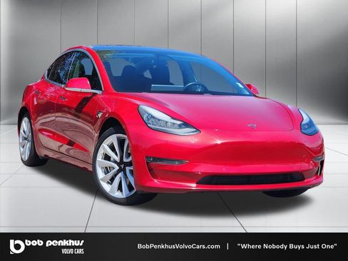 Used 2018 Tesla Model 3 Long Range image 1