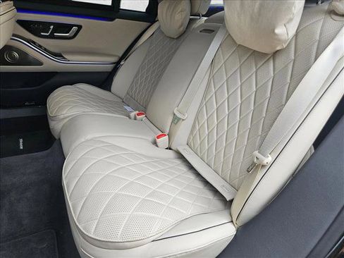 Used 2024 Mercedes-Benz S 580e 4MATIC Sedan image 13