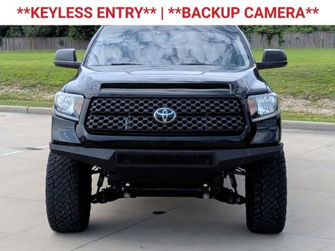 Used 2021 Toyota Tundra SR5 RWD image 2