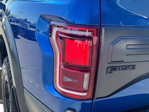 Used 2018 Ford F150 Raptor w/ Equipment Group 802A Luxury AWD/4WD image 24