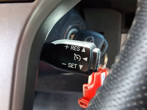Used 2017 Toyota Tacoma SR5 w/ Tow Package AWD/4WD image 28
