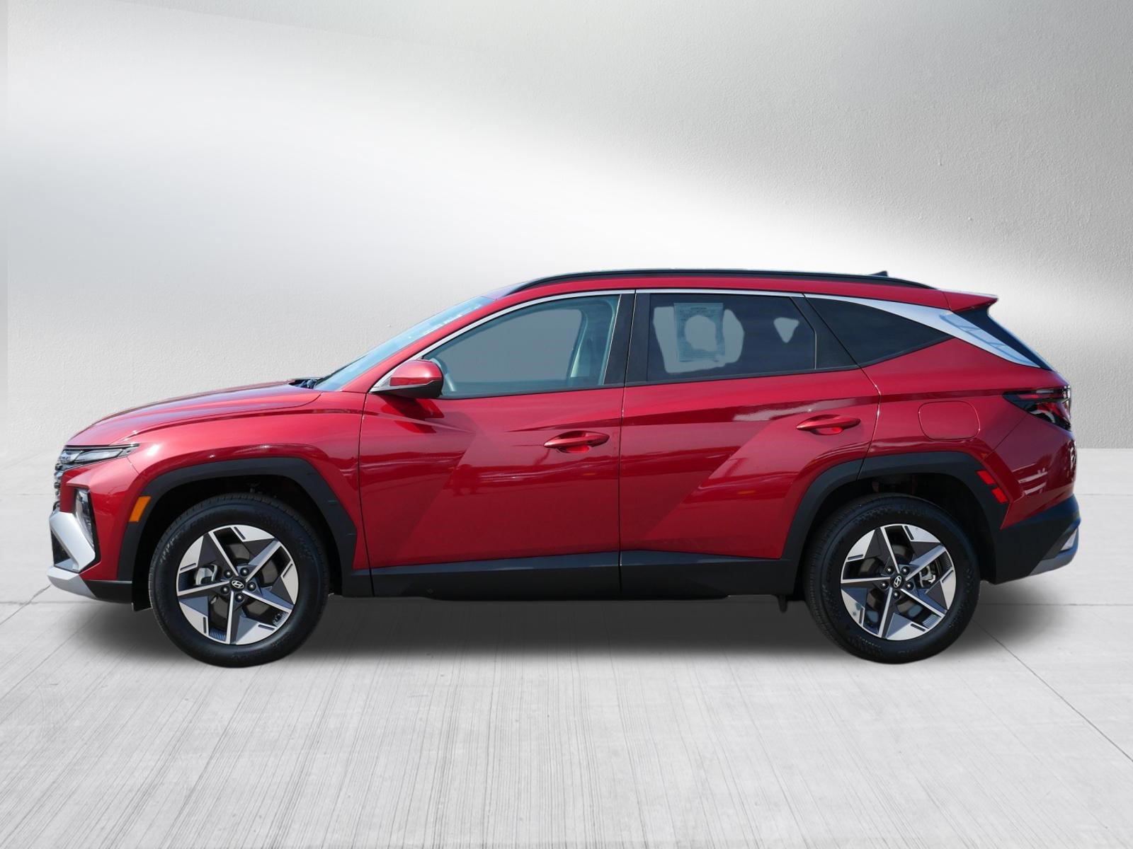 Certified 2026 Hyundai Tucson SEL Plus AWD/4WD image 4