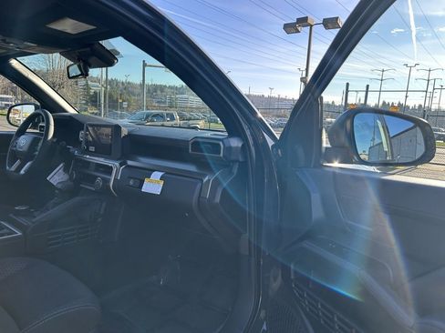 New 2026 Toyota 4Runner SR5 image 15