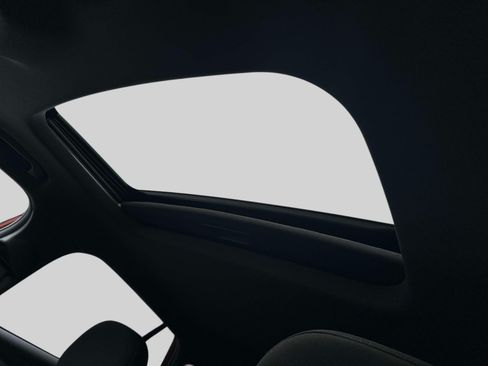 Used 2024 Chevrolet Trax RS w/ Sunroof Package FWD image 18