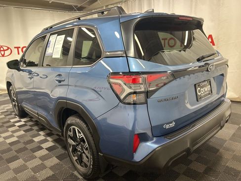 Used 2025 Subaru Forester Premium w/ Convenience Package #1 image 5