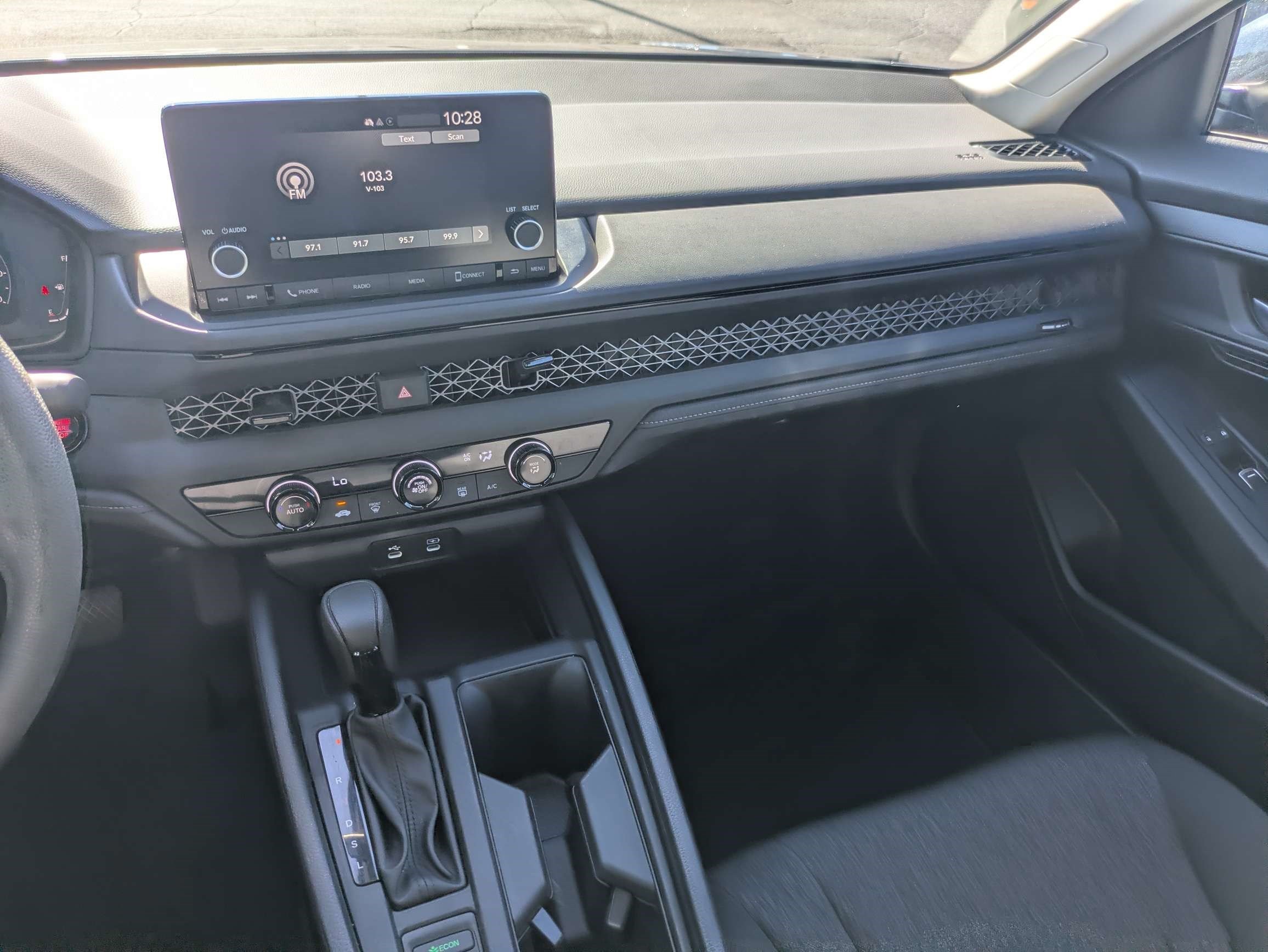 Certified 2025 Honda Accord LX image 23