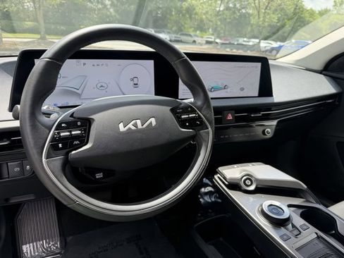 Certified 2024 Kia EV6 Light RWD image 16