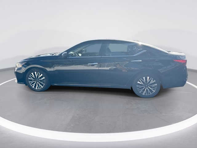 Certified 2024 Nissan Altima 2.5 SV FWD image 8