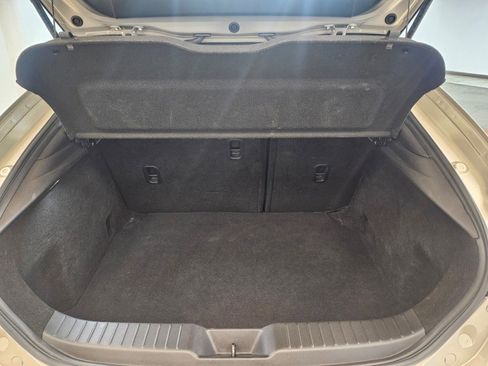 Used 2024 MAZDA MAZDA3 s image 21