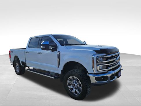 Used 2024 Ford F250 Lariat w/ Chrome Package AWD/4WD image 4