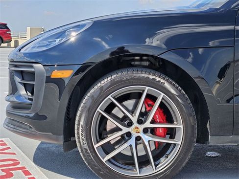 Used 2024 Porsche Macan S image 9