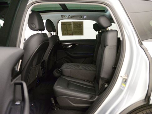 Certified 2023 Audi Q7 2.0T Premium image 11