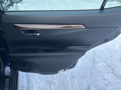 Used 2013 Lexus ES 350 Base 4dr Sedan image 18