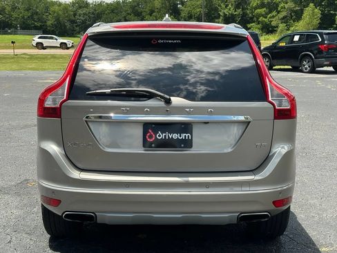 Used 2016 Volvo XC60 T5 Premier w/ Inscription Package FWD image 5