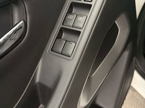 New 2026 Nissan Frontier SV w/ All-Weather Content Package AWD/4WD image 23