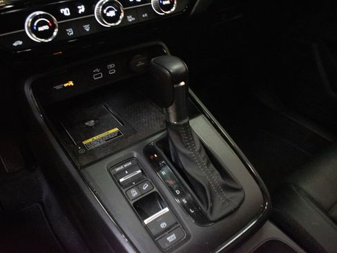 Used 2025 Honda CR-V EX-L image 18