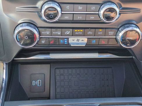 Used 2024 Ford F150 King Ranch AWD/4WD image 25