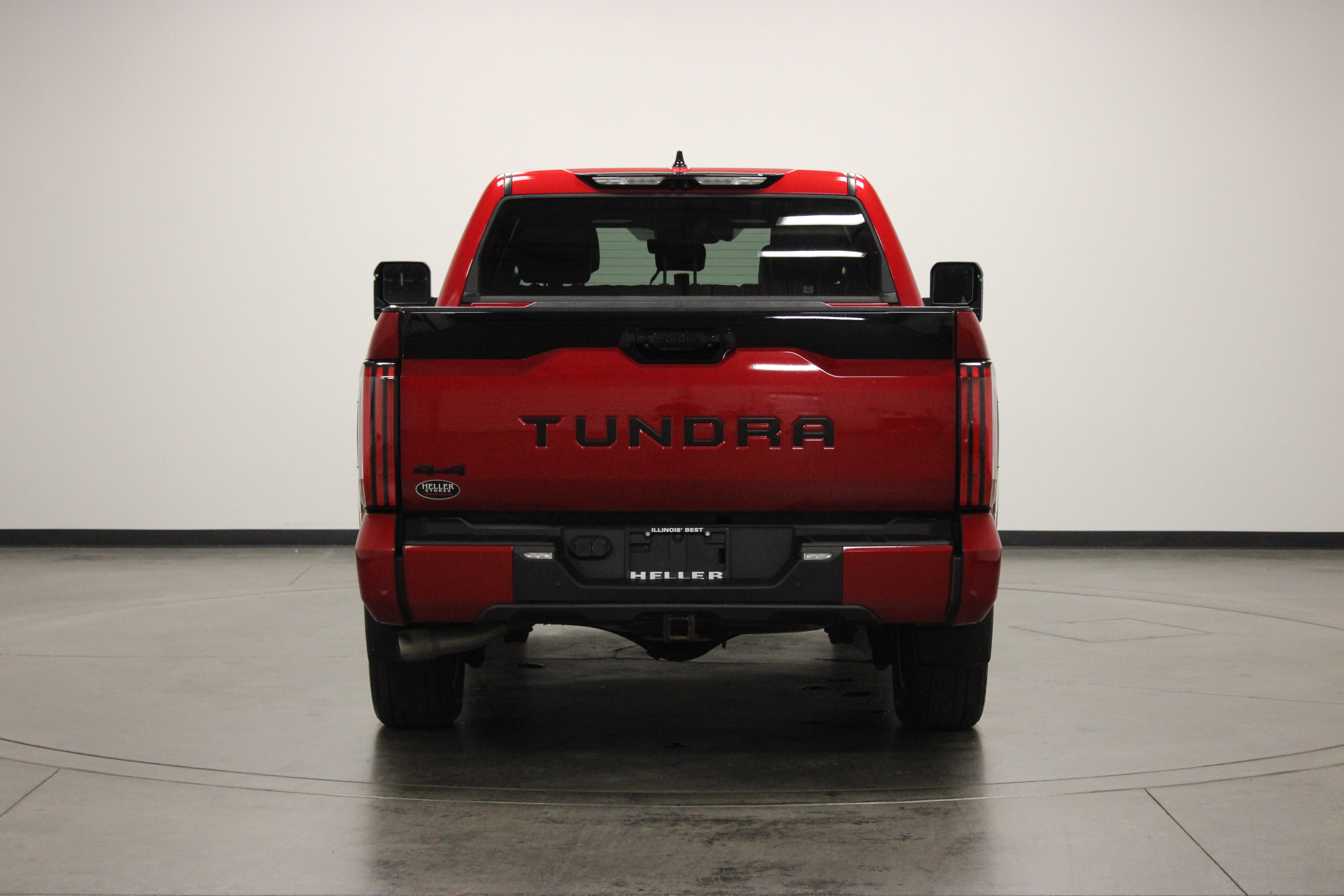 Used 2023 Toyota Tundra Platinum AWD/4WD image 7