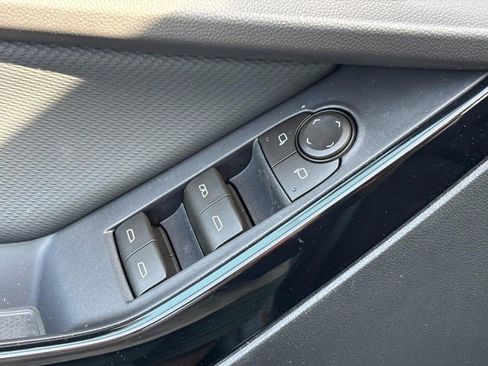 New 2026 Chevrolet Equinox LT image 11