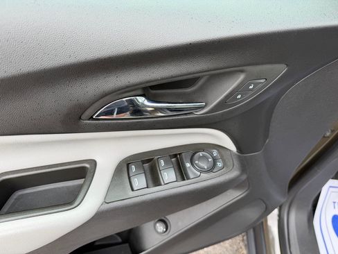 Used 2023 Chevrolet Equinox LT image 13