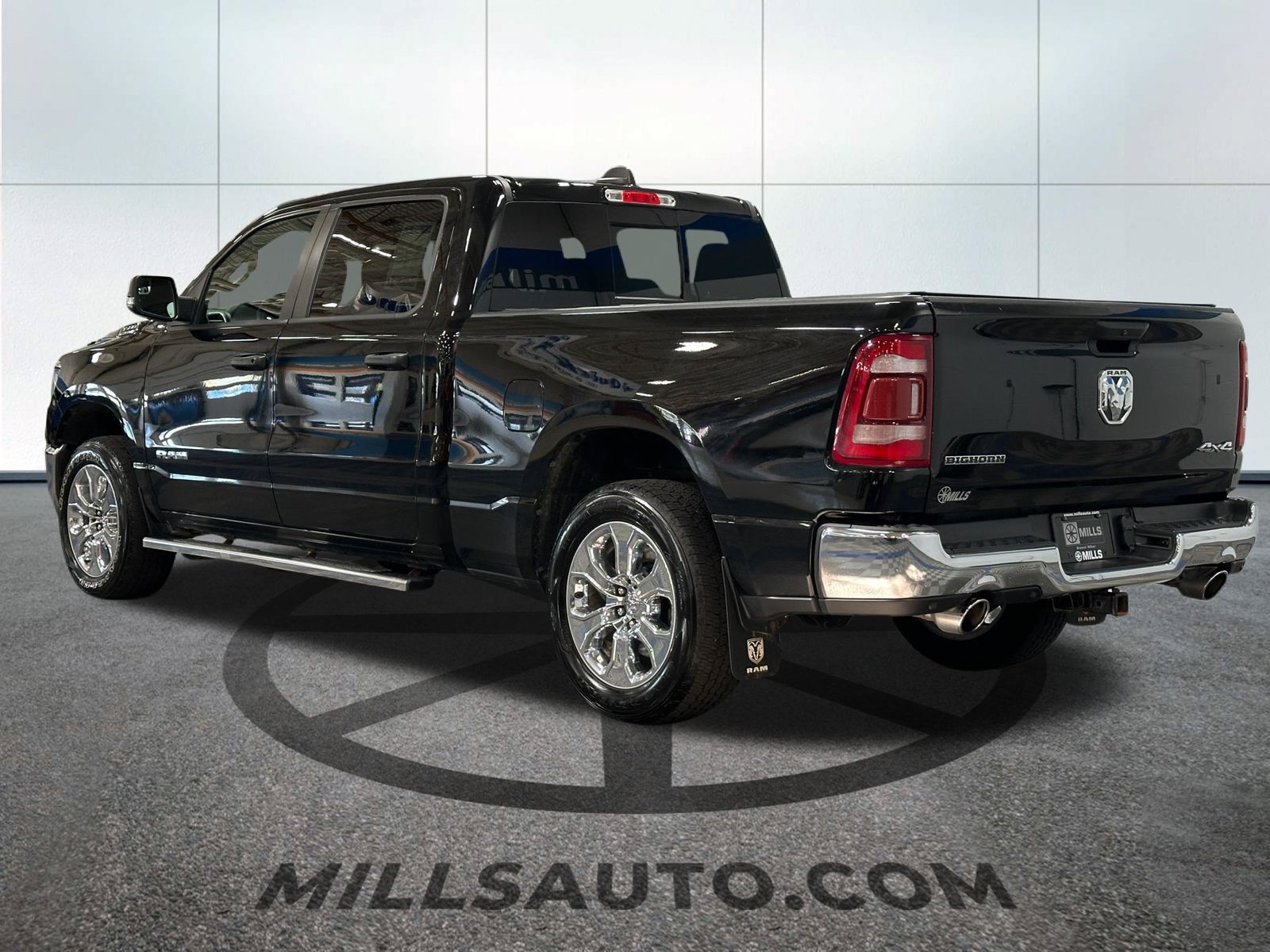 Used 2023 RAM 1500 Big Horn AWD/4WD image 6