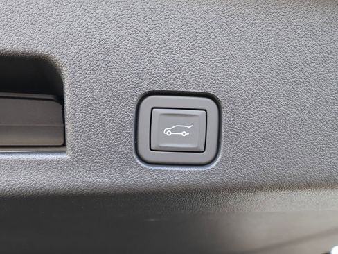 New 2026 Chevrolet Traverse LT w/ Midnight/Sport Edition image 31