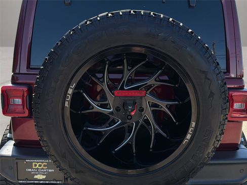 Used 2021 Jeep Wrangler Unlimited Sahara image 14