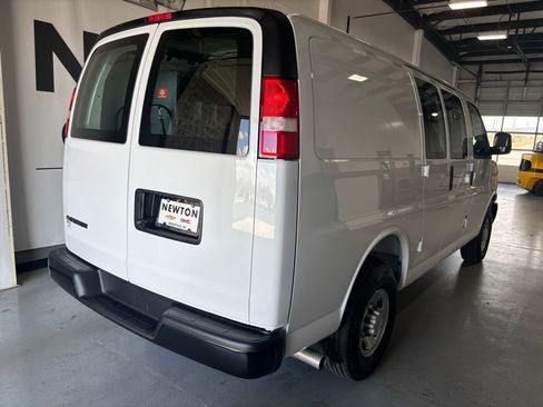 New 2025 Chevrolet Express 2500 w/ Driver Convenience Package RWD image 10
