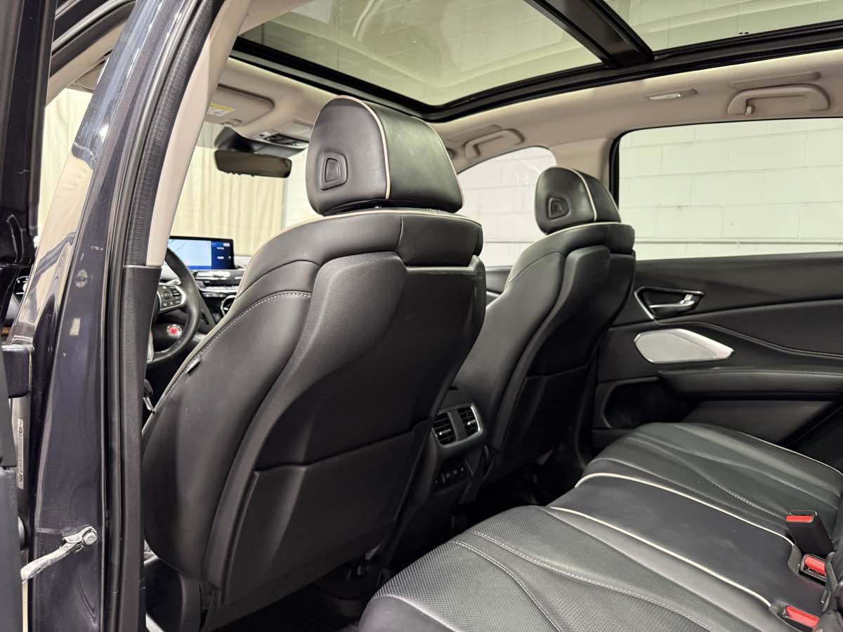 Used 2019 Acura RDX w/ Advance Package AWD/4WD image 17
