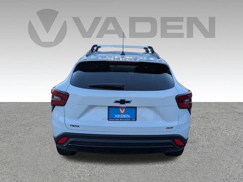 Used 2025 Chevrolet Trax RS w/ Driver Confidence Package image 25