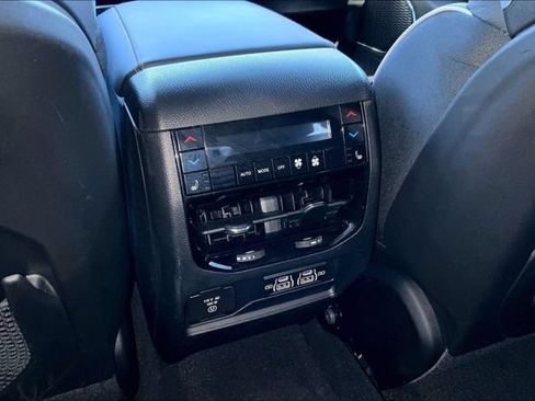 Certified 2025 Jeep Grand Cherokee L Summit AWD/4WD image 25