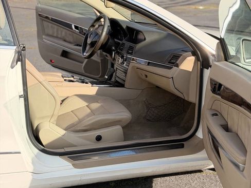 Used 2011 Mercedes-Benz E 350 E 350 2dr Convertible image 11