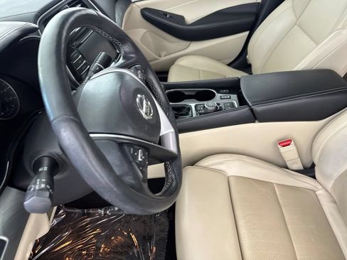 Used 2017 Nissan Maxima 3.5 SL FWD image 22