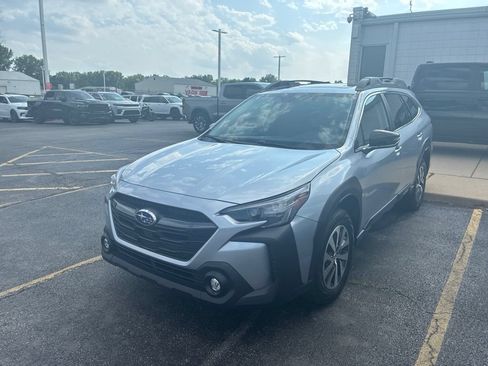 Certified 2024 Subaru Outback Premium AWD/4WD image 2