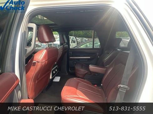 Used 2024 Ford Expedition Limited AWD/4WD image 15