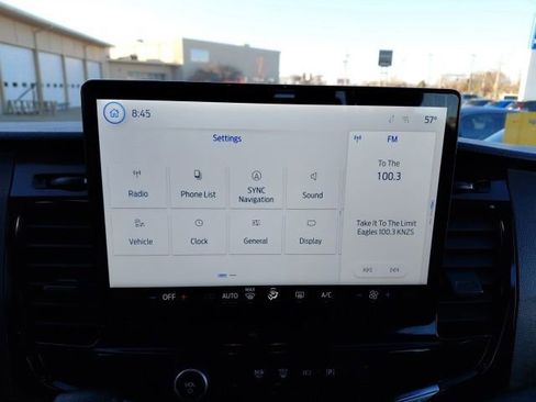 Used 2023 Ford Transit 350 XLT image 21