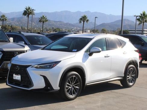Certified 2025 Lexus NX 250 FWD w/ Accessory Package (K3) image 3