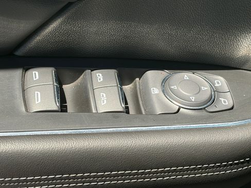 Used 2025 Buick Envision Avenir AWD/4WD image 15