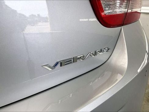 Used 2013 Buick Verano Leather FWD image 9