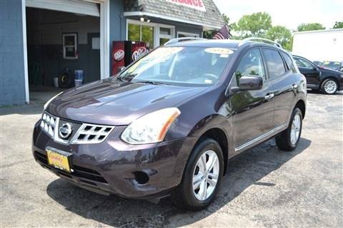 Used 2013 Nissan Rogue SV AWD/4WD image 2