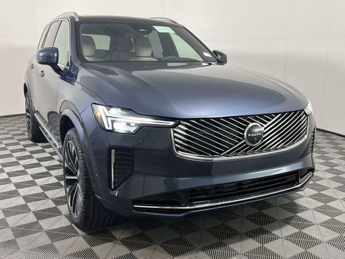 New 2026 Volvo XC90 B6 Plus w/ Protection Package Premier image 3