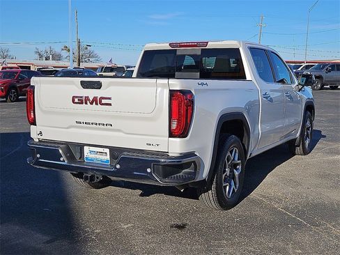 Used 2024 GMC Sierra 1500 SLT image 6