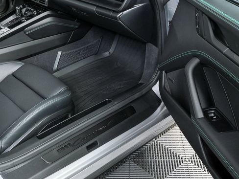 Used 2026 Porsche 911 Carrera GTS image 24