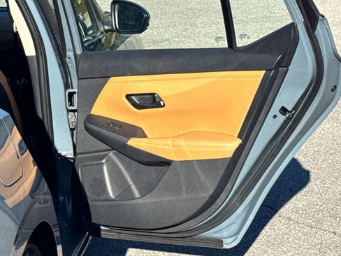 Used 2024 Nissan Sentra SV w/ SV Premium Package image 16