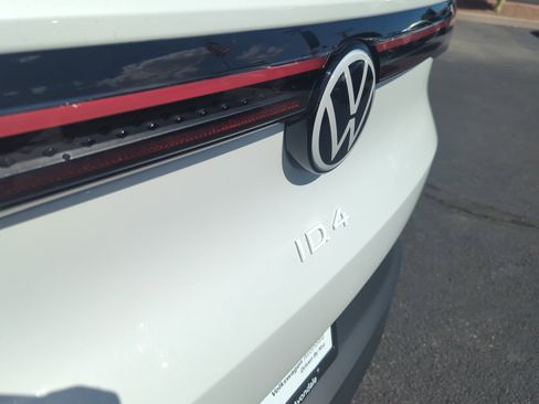 New 2025 Volkswagen ID.4 Pro S image 23