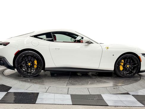 Used 2024 Ferrari Roma RWD image 32